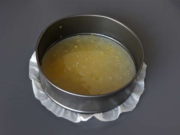 Extra fondant banana upside-down cake - Preparation step 1