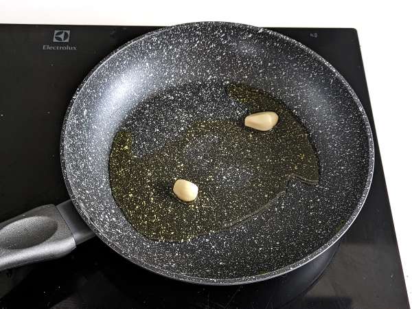 Pan-fried spinach, the tasty and easy-to-prepare side dish - Preparation step 2