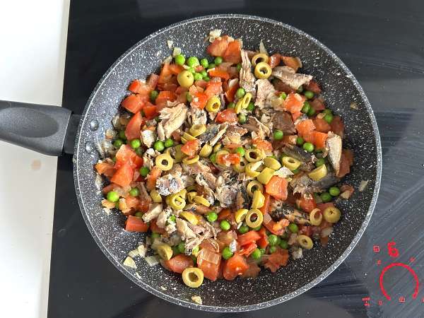 Sardine cake: a simple, moist and tasty recipe - Preparation step 3
