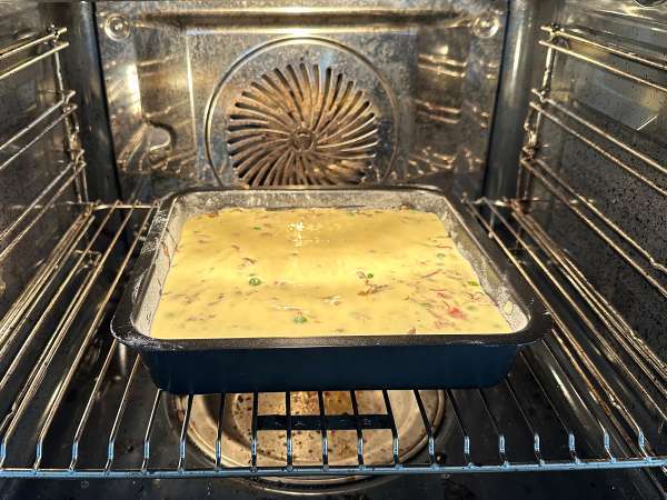Sardine cake: a simple, moist and tasty recipe - Preparation step 10