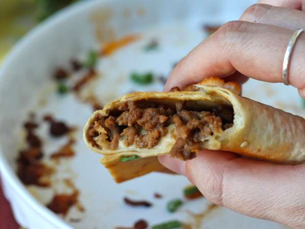 Korean style beef pockets: oven baked quesadillas with spicy meat and mozzarella - Preparation step 7