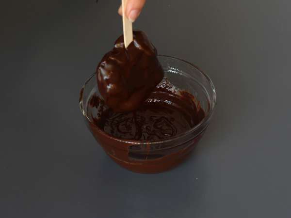 Skyr, raspberry and chocolate ice creams. The healthy snack for sunny days! - Preparation step 4