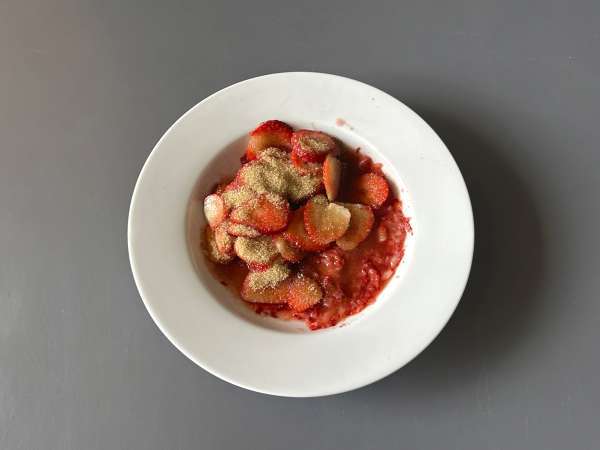 Strawberry shortcake, the American strawberry-cream shortcake that never fails - Preparation step 1