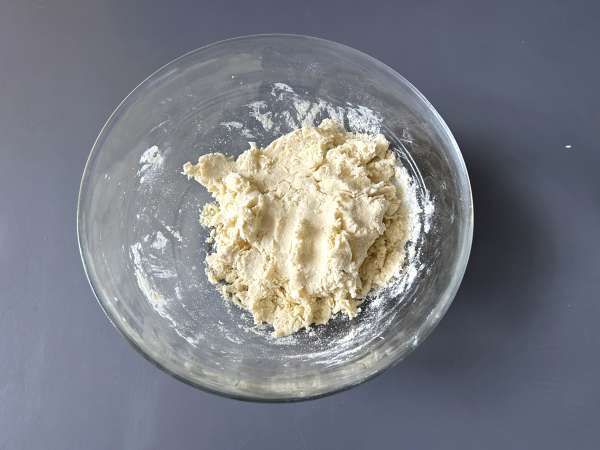 Strawberry shortcake, the American strawberry-cream shortcake that never fails - Preparation step 3