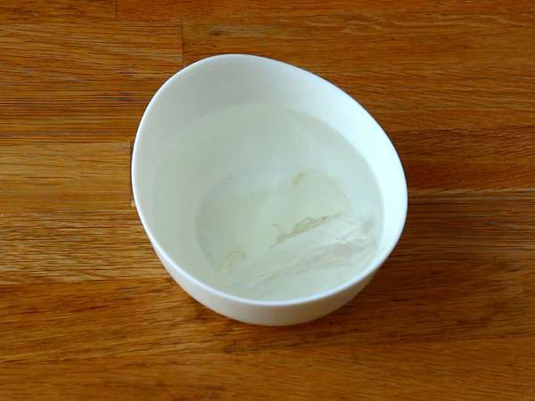 Panna cotta with red fruit coulis - Preparation step 1