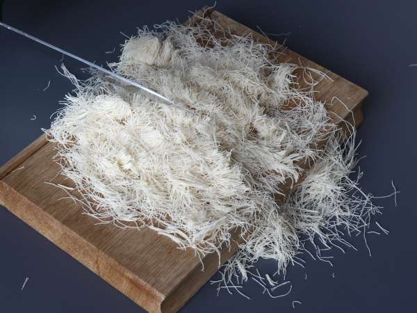 Korean Dubai chewy cookies, the viral recipe for mochis with pistachio and kadaïf filling - Preparation step 1