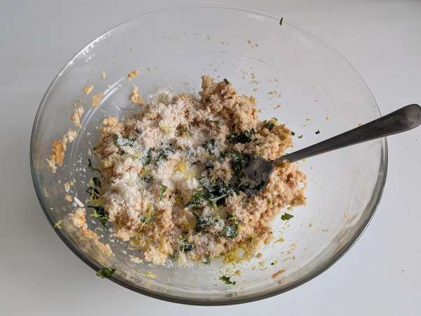 Lemon sandwich bread balls in air fryer: crispy anti-waste recipe - Preparation step 4