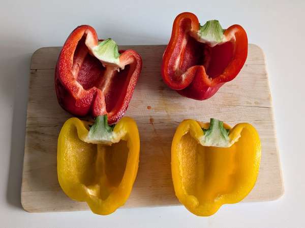 Baked vegetarian stuffed peppers: the easy and tasty recipe with vegetables and mozzarella cheese - Preparation step 1