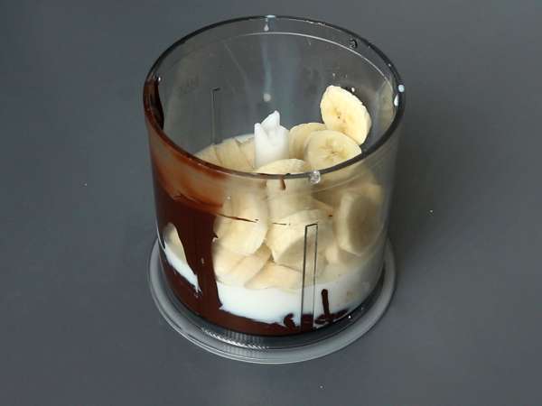 Chocolate banana cream dessert with just 3 ingredients! - Preparation step 2