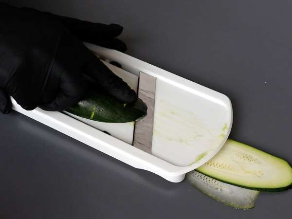 Pesto and zucchini tart: an easy recipe that smells like summer! - Preparation step 1