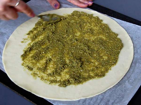Pesto and zucchini tart: an easy recipe that smells like summer! - Preparation step 3