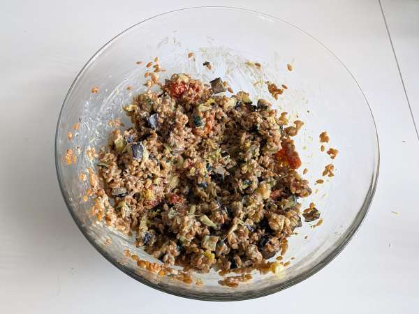 Creamy farro salad with zucchini, eggplant and cherry tomatoes - Preparation step 7