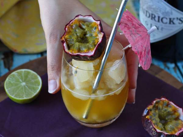 Gin and passion fruit slush cocktail: the perfect summer refreshment! - Preparation step 3