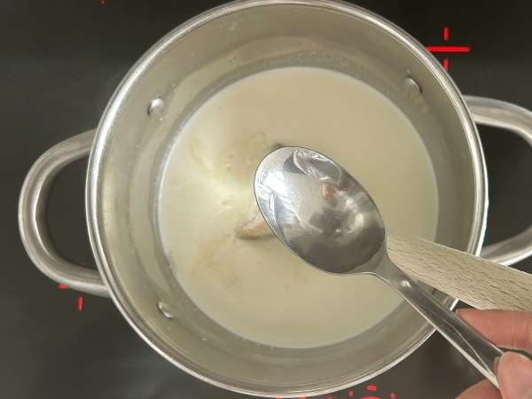 Homemade cottage cheese with just two ingredients! - Preparation step 3