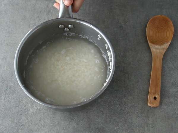 Grilled onigiri topped with melted cheese: you'll devour them! - Preparation step 1