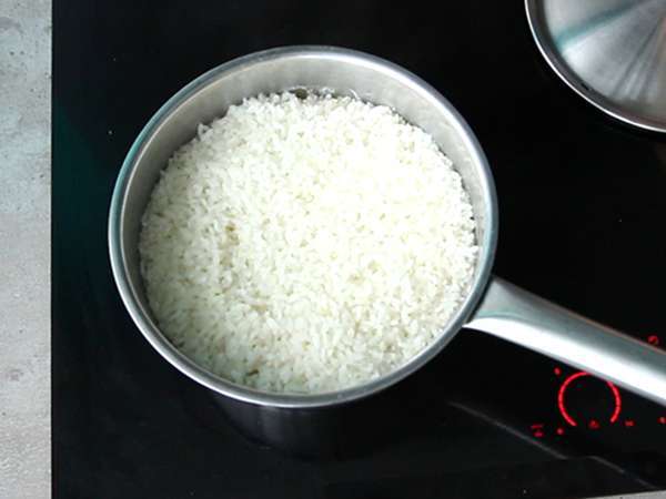 Grilled onigiri topped with melted cheese: you'll devour them! - Preparation step 2
