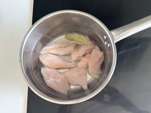 Frango à Brás: the perfect Portuguese dish for using up leftover chicken - Preparation step 6