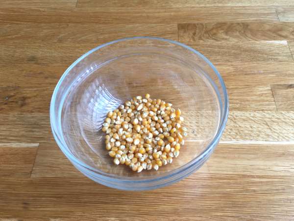 How do you make popcorn in the microwave? (without oil) - Preparation step 1