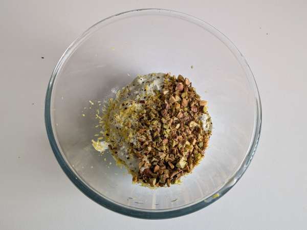 Chilled stuffed conchiglioni with stracciatella, pistachios, cherry tomatoes, and lemon - Preparation step 7