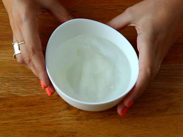 Vanilla panna cotta with fig coulis - Preparation step 1