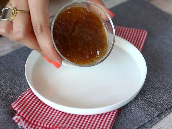 Vanilla panna cotta with fig coulis - Preparation step 6