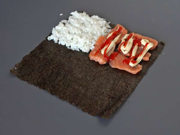 Salmon, avocado and mango sushi sandwich - Preparation step 6