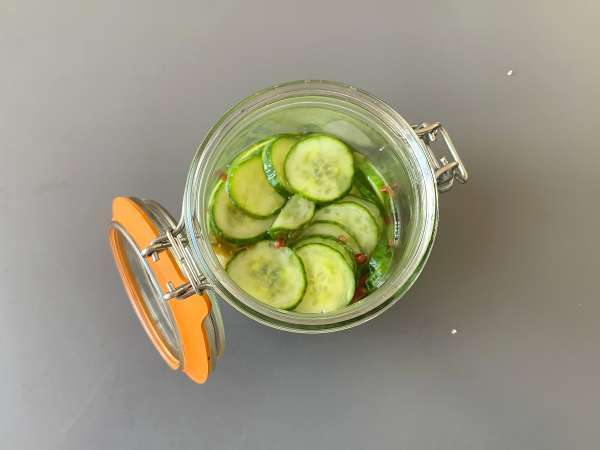 Quick sweet-and-sour cucumber salad - Preparation step 7