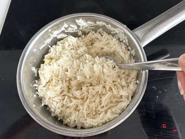 Easy lemon rice with fresh herbs, perfect with fish - Preparation step 5