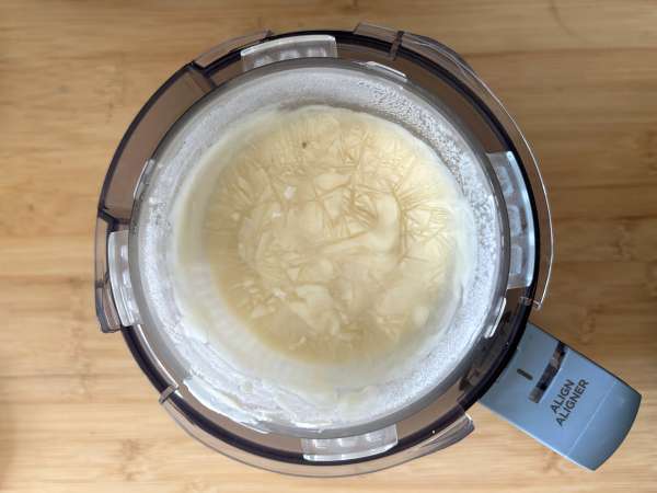 Stracciatella-style ice cream with the Ninja Creami - Preparation step 2