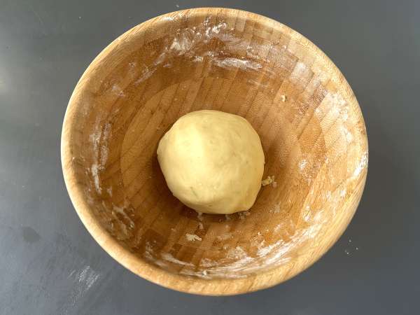 Lime shortbread cookies, topped with icing - Preparation step 4