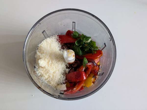 Creamy bell pepper and mint pasta - Preparation step 4