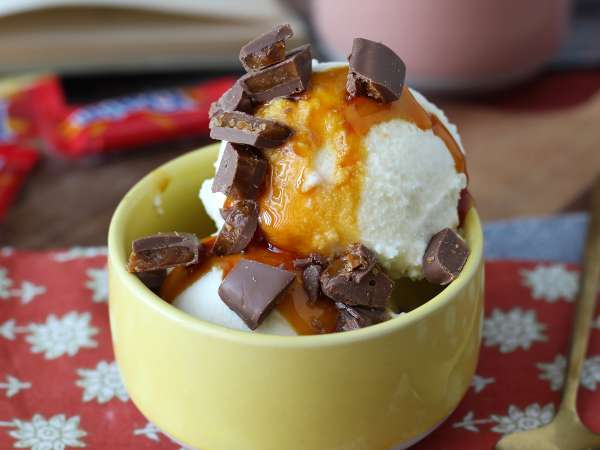 Homemade caramel Daim McFlurry with the Ninja Creami - Preparation step 6