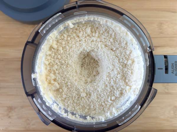 Vanilla ice cream with the Ninja Creami - Preparation step 4