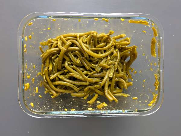 Green beans with Thai sauce, cooked in an Air Fryer - Preparation step 2