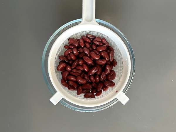 Protein brownies with chocolate and red kidney beans - Preparation step 1