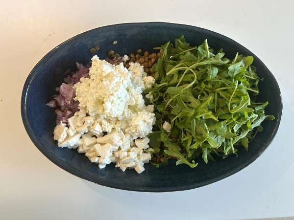 Quick and easy protein-packed lentil salad with cottage cheese - Preparation step 3