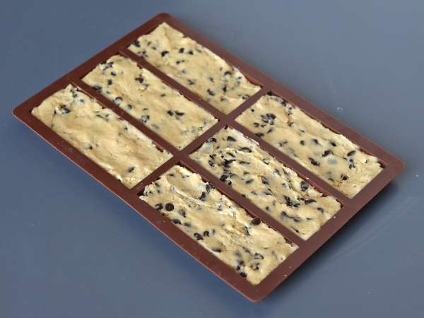 Chocolate cookie bars that are both soft and crunchy - Preparation step 5