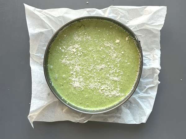 Crustless quiche with spinach and Gouda - Preparation step 5