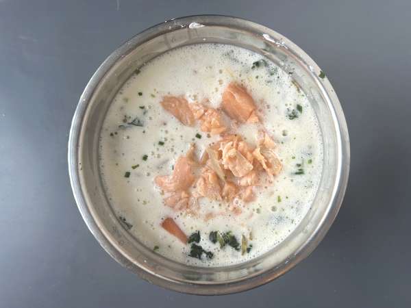 Crustless quiche with salmon, spinach, and cottage cheese - Preparation step 6