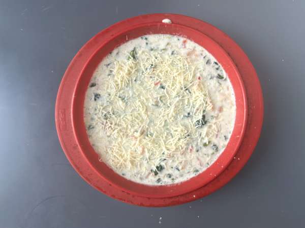 Crustless quiche with salmon, spinach, and cottage cheese - Preparation step 7