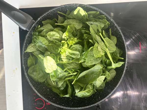 Palak tofu: Indian curry with spinach and tofu - Preparation step 4