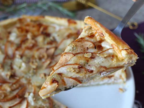 Pear, Gorgonzola, and walnut tart - Preparation step 9