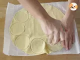 Little Easter pies - Video recipe ! - Preparation step 1