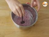 Step 2 - April fool's day icecream - Video recipe !