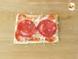 Pizza waffles - Video recipe ! - Preparation step 1