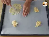 Almonds tuiles - Video recipe ! - Preparation step 3