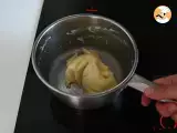 Craquelin topped vanilla cream puffs - Preparation step 9