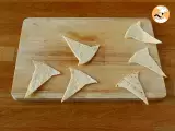 Witches' hats tortilla chips for Halloween - Preparation step 1