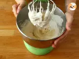 Step 4 - No bake honey cheesecake - with decoration tutorial