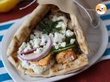 Gyros with salmon, the perfect Greek fish sandwich for summer! - Preparation step 7